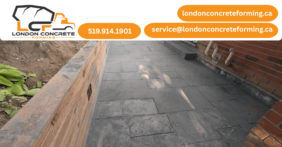 Concrete retaining wall installation by London Concrete Forming in London, Ontario